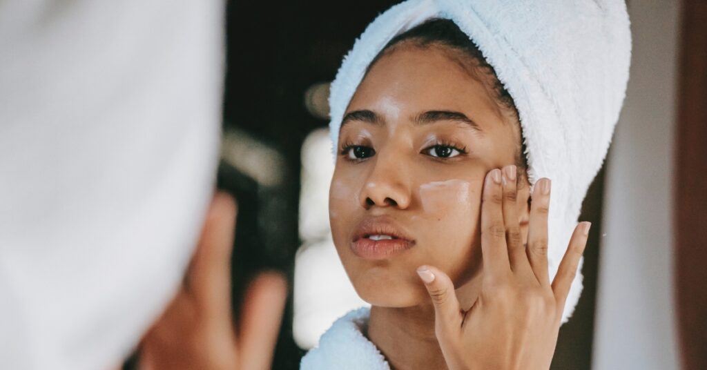 how does skincare reduce stress?